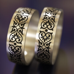 Титанове кільце зі східним орнаментом "Айнура"