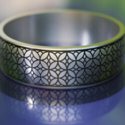 Титанове кільце з квітковим візерунком "Іерлін"