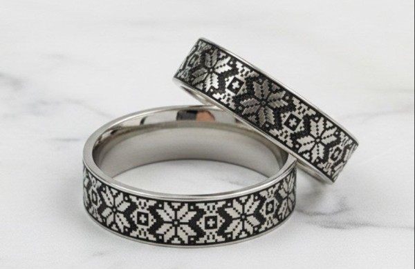 Vyshyvanka_naddniprryanska_america